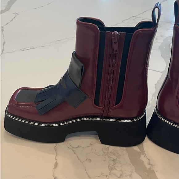 Stylish Burgundy and Black Women's Boots - Picture 6 of 8
